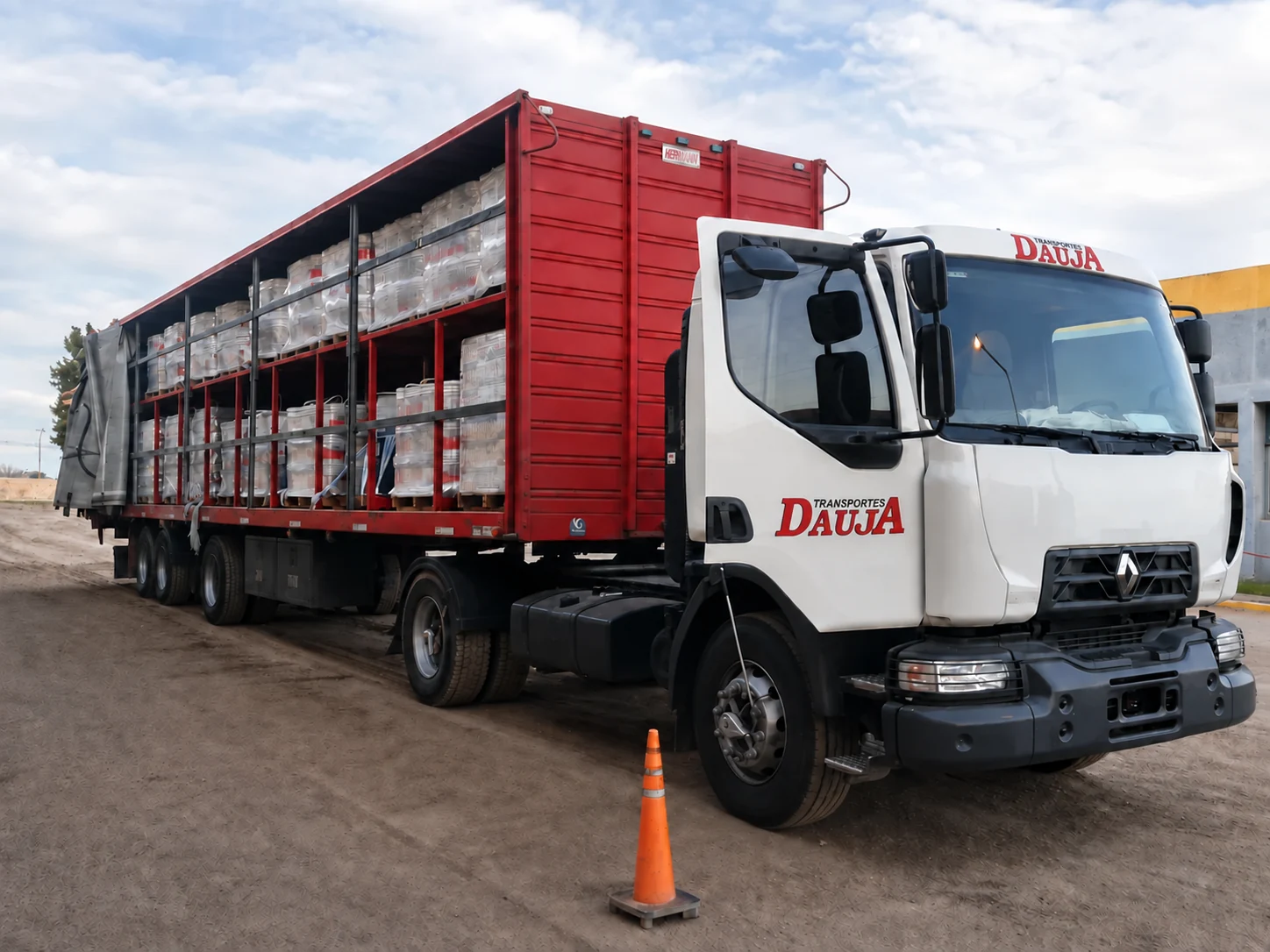 Unidad Dauja preparada para transporte de carga